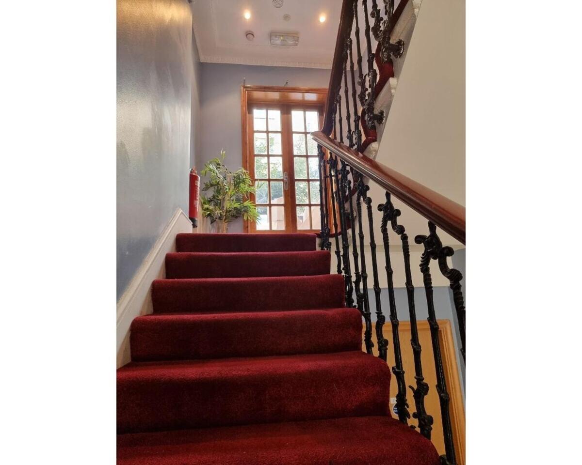 Апартаменты F101-First Floor Flat Fits 3 Near Hyde Park Лондон Экстерьер фото