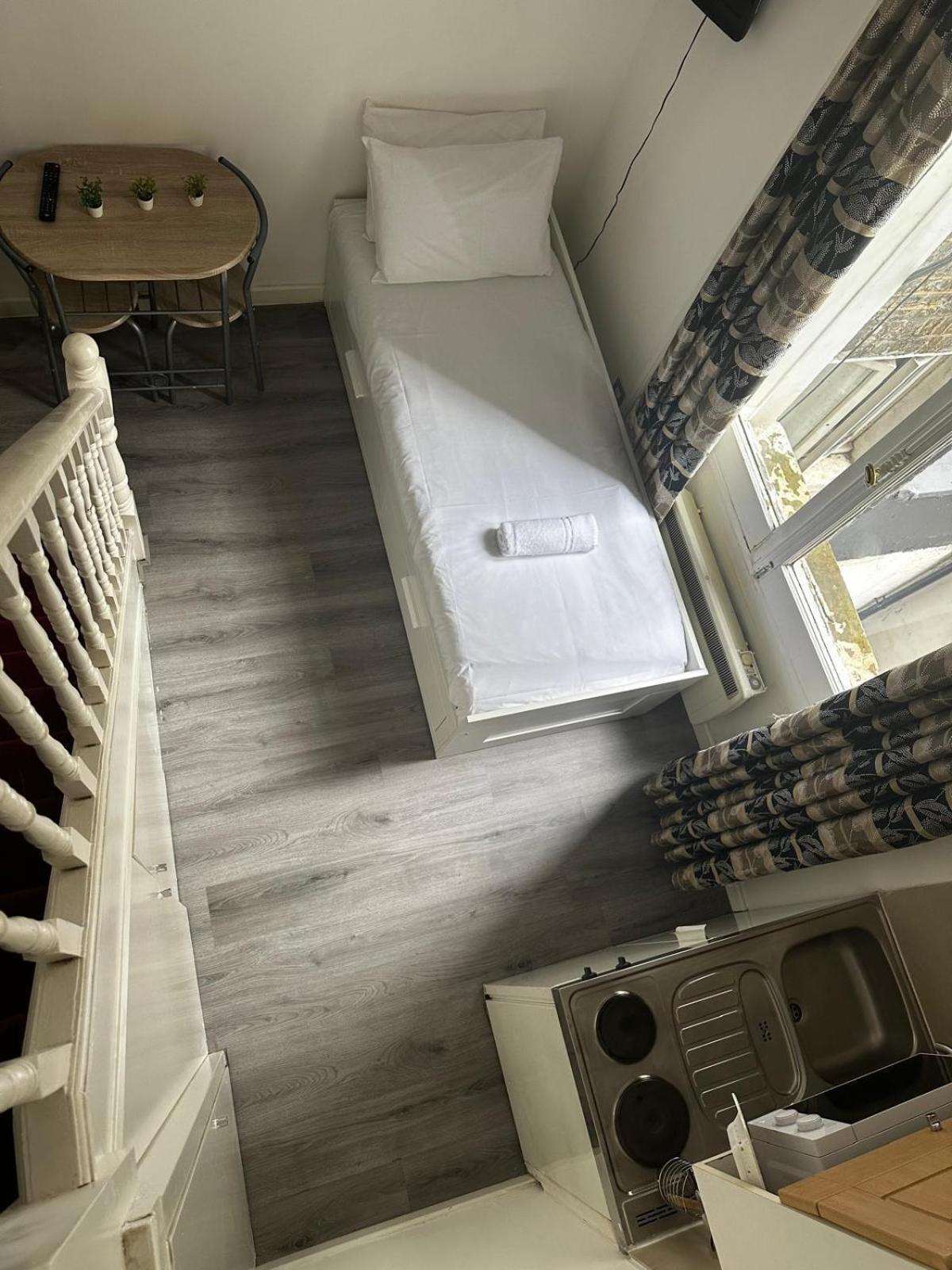 Апартаменты F101-First Floor Flat Fits 3 Near Hyde Park Лондон Экстерьер фото